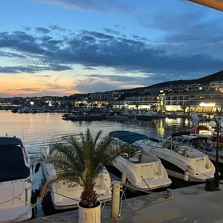 Luxury Sea Nest Next Marina Dinevi * スヴェティ・ヴラス