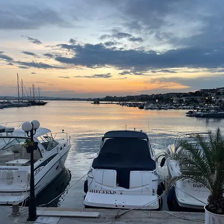 Luxury Sea Nest Next Marina Dinevi * スヴェティ・ヴラス